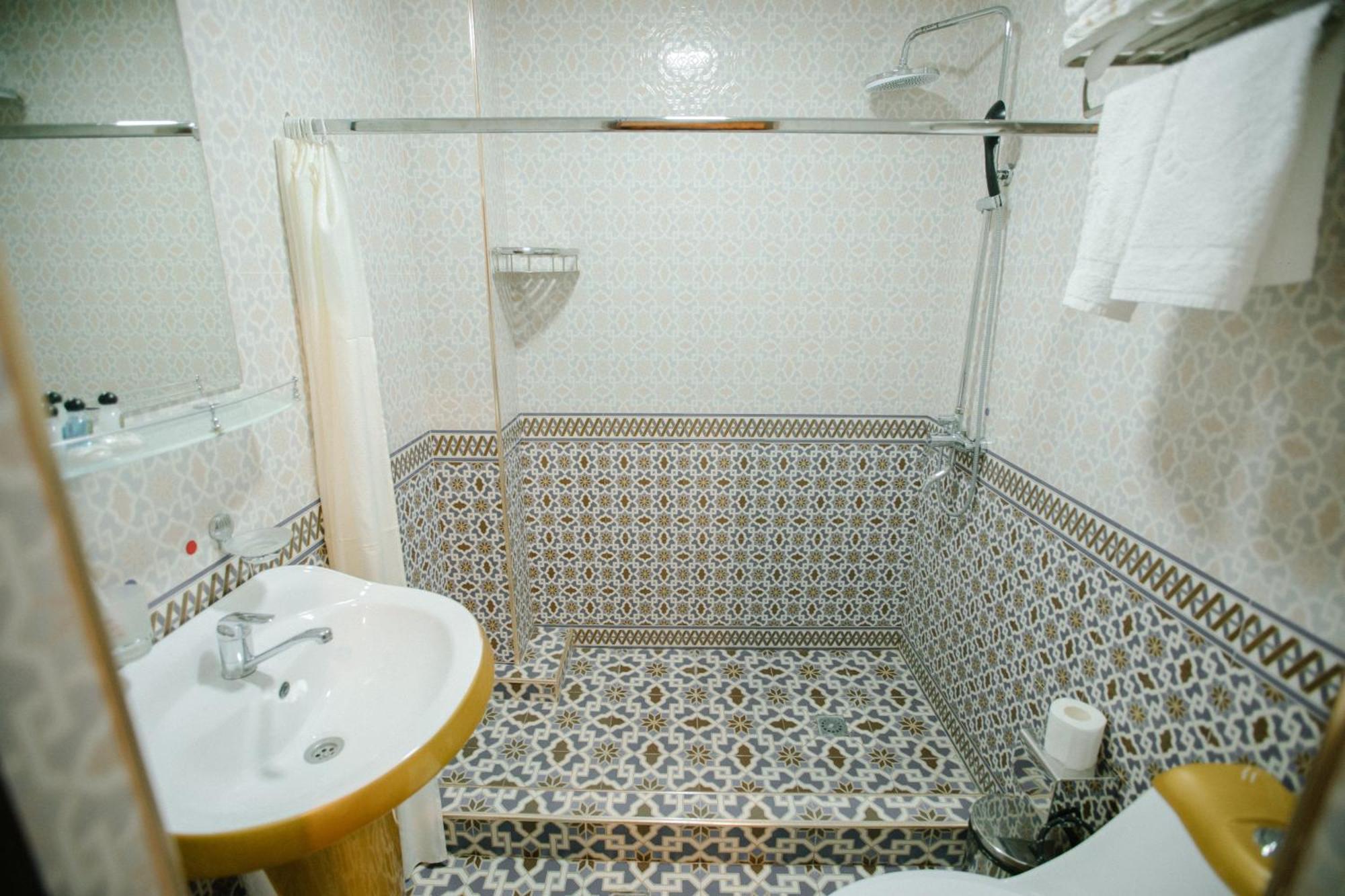 Dendi Plaza Hotel Boukhara Extérieur photo